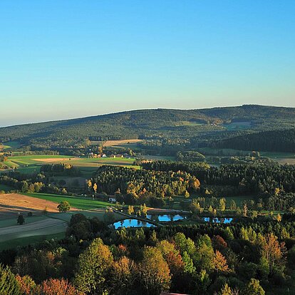 Der Hessenreuther Berg mit der Lettenmühle