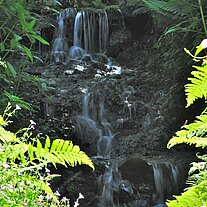 Wasserfall im Garten