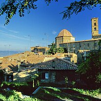 über den Dächern von Volterra