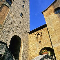 Hauptturm mit Domaufgang  San Gimignano