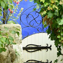 Gartentor zur blauen Scheune