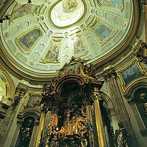 Basilika Albendorf Lichtkuppel Altar
