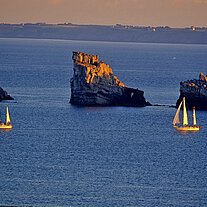 Segelboote auf Ausfahrt