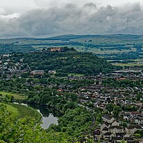 Blick zum Schloss über die Stadt
