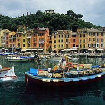 Fischerboot im Hafen von Portofino