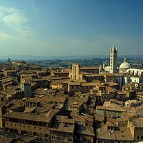 Blick vom Kampanile auf die Stadt